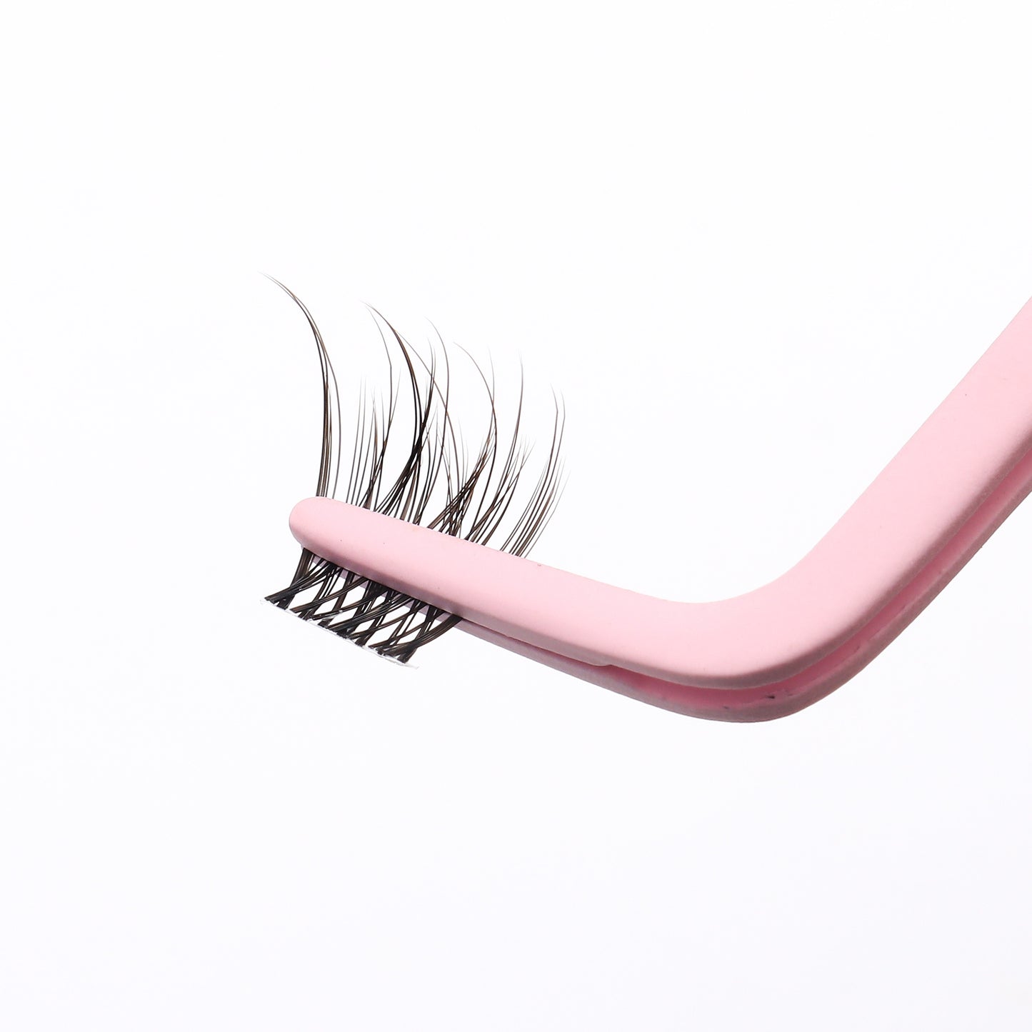 Smooth Glam Grace | DIY Cluster Lashes