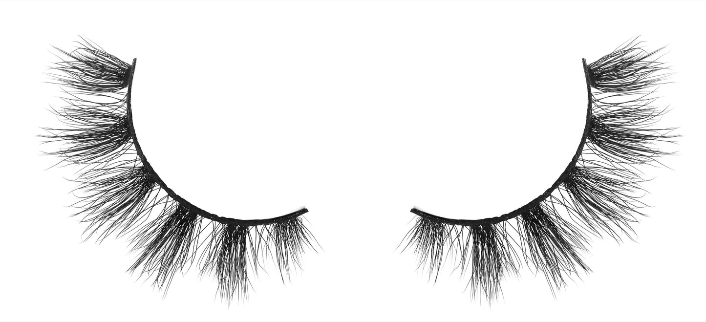 Luna Nova | Faux Silk Strip Lashes