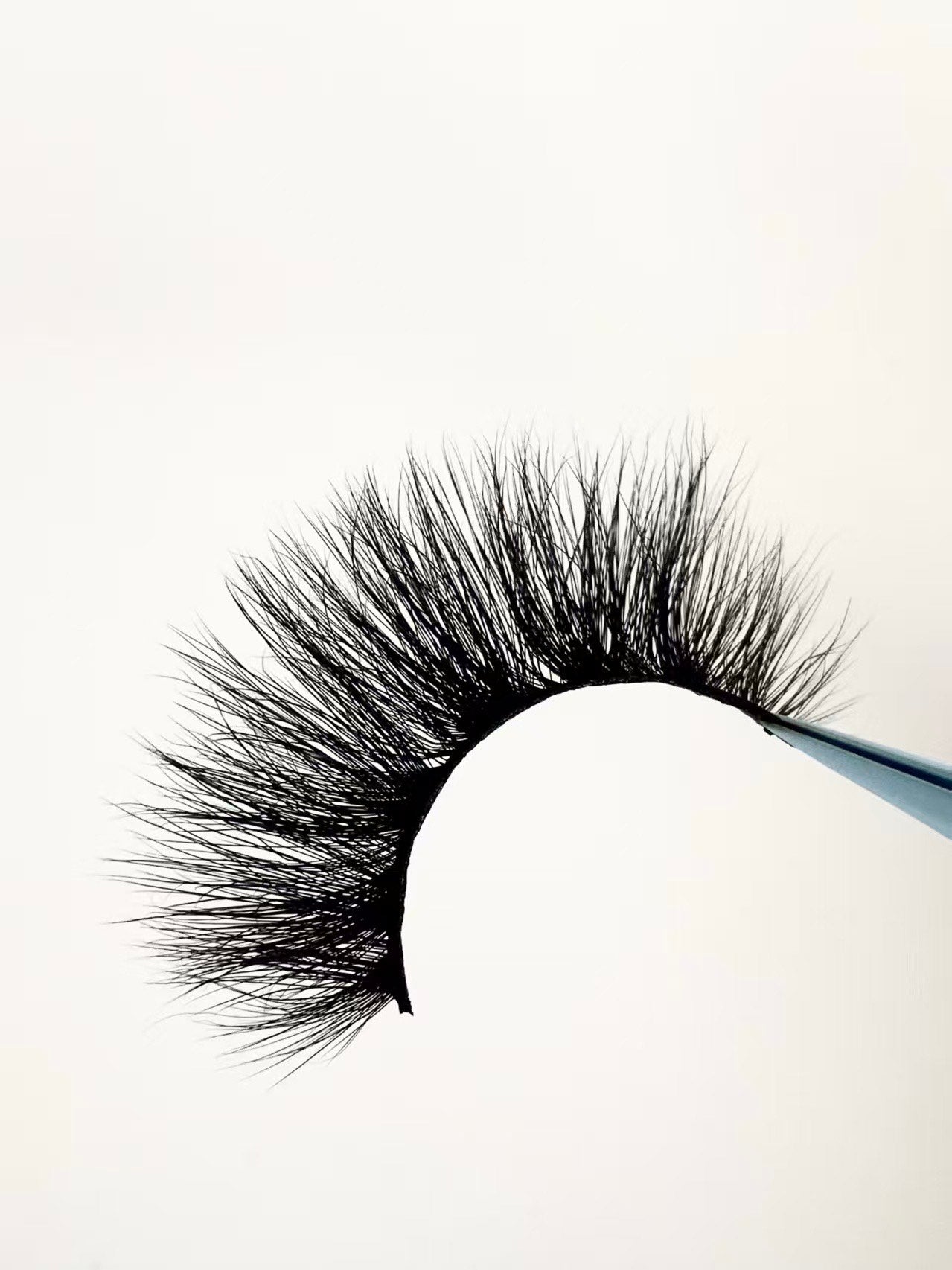 Nura Lashes Product